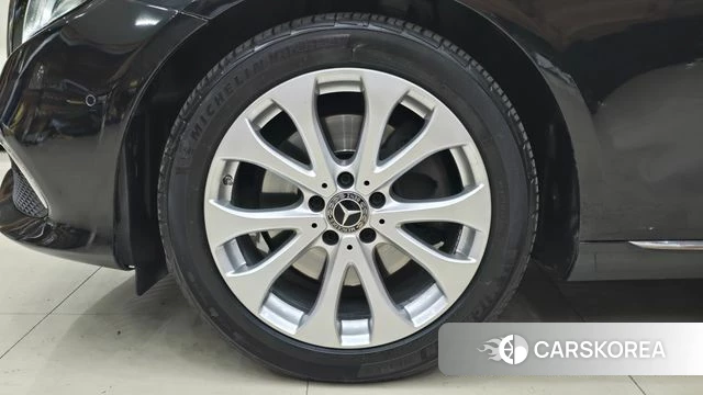 Mercedes-Benz E-Class W213 id 4180269 из Кореи 16