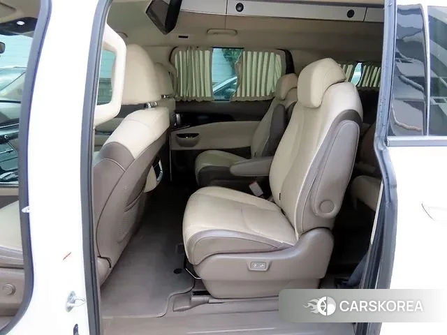 Kia Carnival 4th generation id 3268916 из Кореи 16