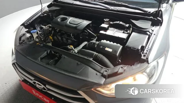 Hyundai Avante AD id 3599132 из Кореи 16