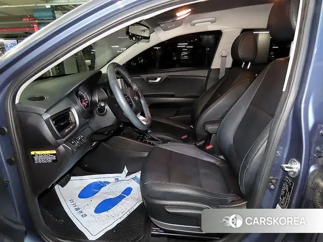 Kia Stonic id 3493762 из Кореи 15