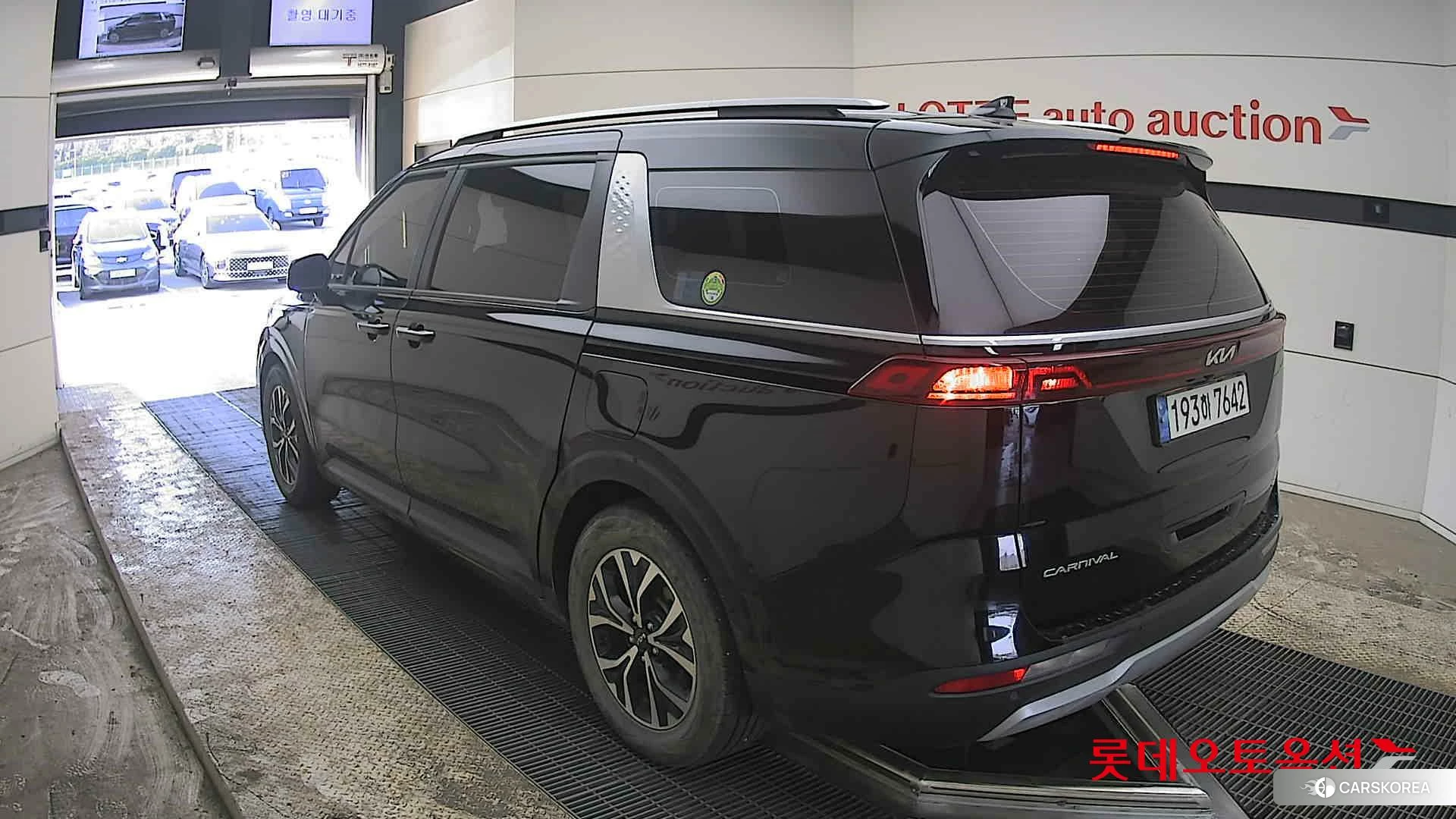 Kia Carnival id 3882155 из Кореи 33