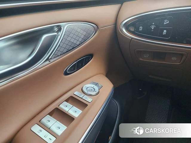 Genesis GV70 id 3793770 из Кореи 9