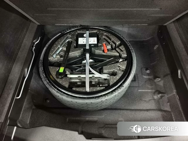 Volkswagen Touareg id 4190422 из Китая 17