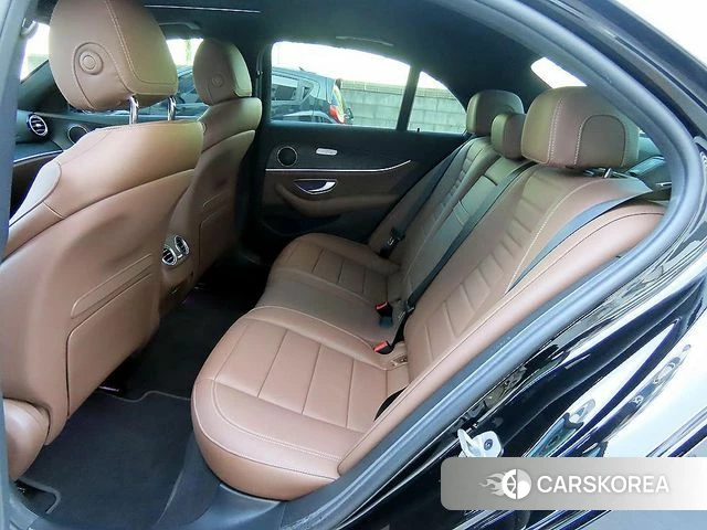 Mercedes-Benz E-Class W213 2022 Черный из Кореи, фото 6