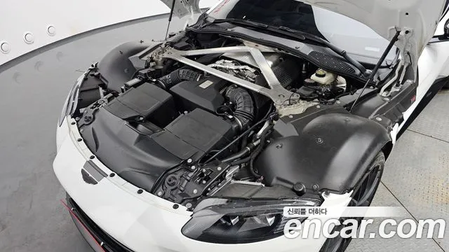 Aston Martin Vantage 2nd Generation id 2832701 из Кореи 16