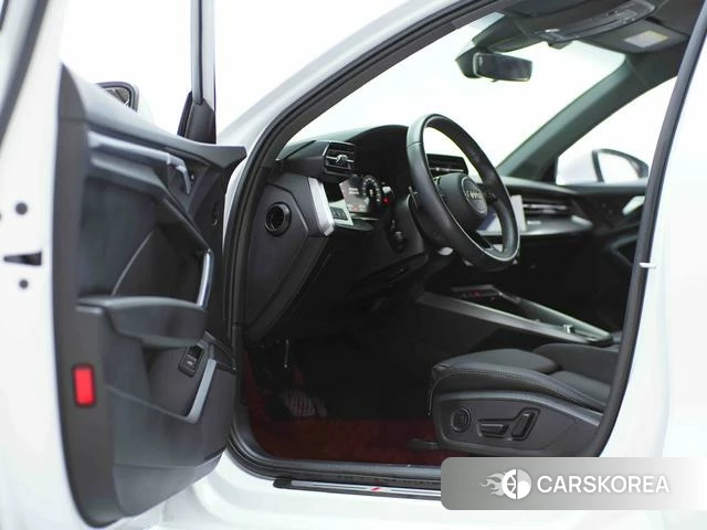 Audi A3 id 4348751 из Китая 25