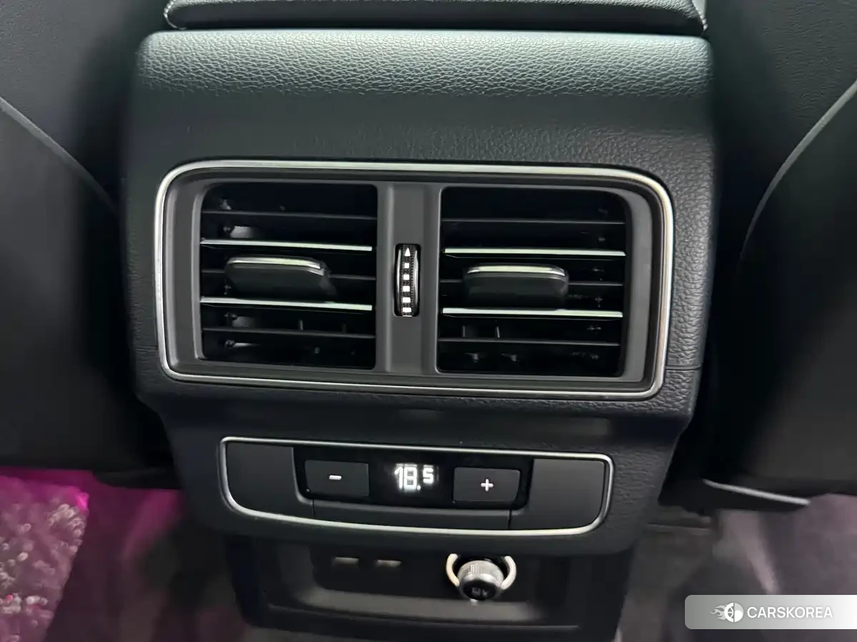 Audi Q5L id 4674362 из Китая 11
