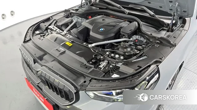 BMW 5 Series (G60) id 3715845 из Кореи 16