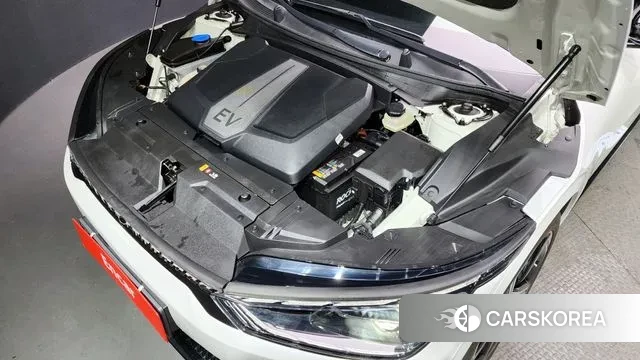 Kia EV6 id 3696543 из Кореи 16