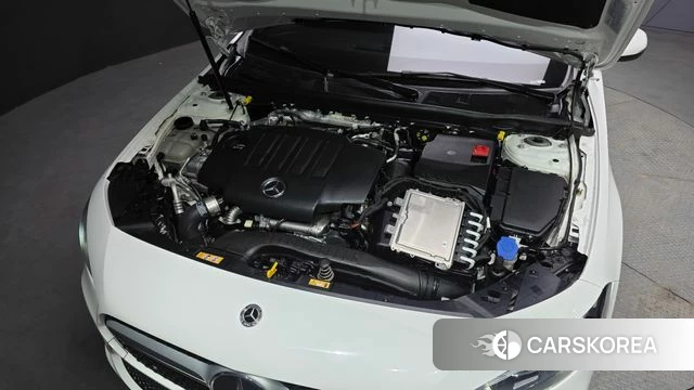 Mercedes-Benz A-Class W177 id 4309169 из Кореи 26