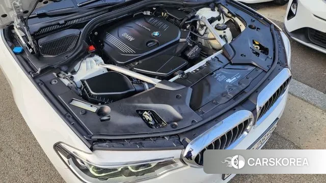 BMW 5 Series (G30) id 3363153 из Кореи 16