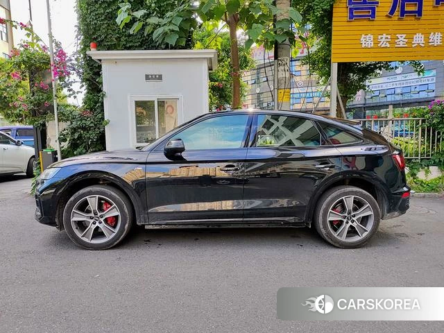 Audi Q5L Sportback 2023 Черный из Китая, фото 6