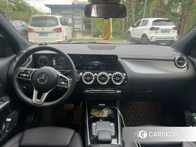 Mercedes-Benz GLA 2023 Белый из Китая, фото 6