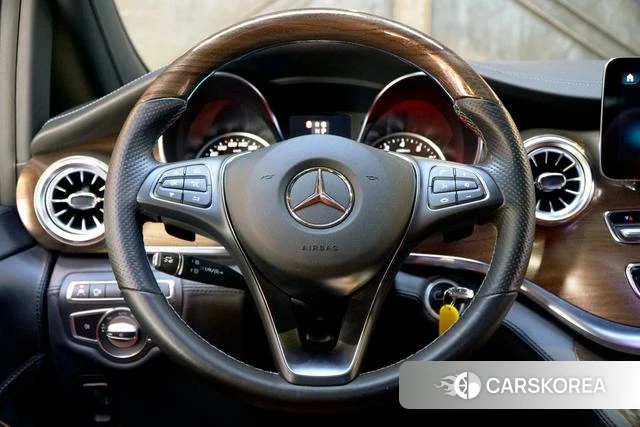 Mercedes-Benz V-class id 4272273 из Китая 26