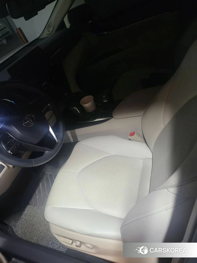 Toyota Camry (XV80) 2024 Белый из Кореи, фото 6