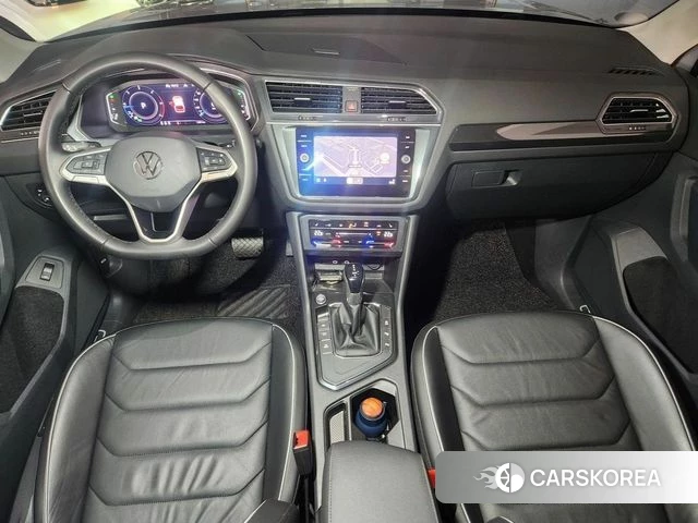 Volkswagen Tiguan second Generation 2021 Серебряный из Кореи, фото 6