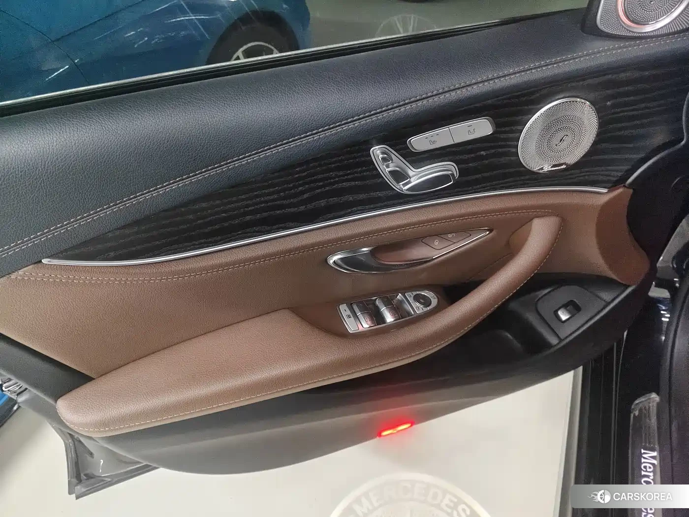 Mercedes-Benz E-Class 2023 Черный из Китая, фото 6