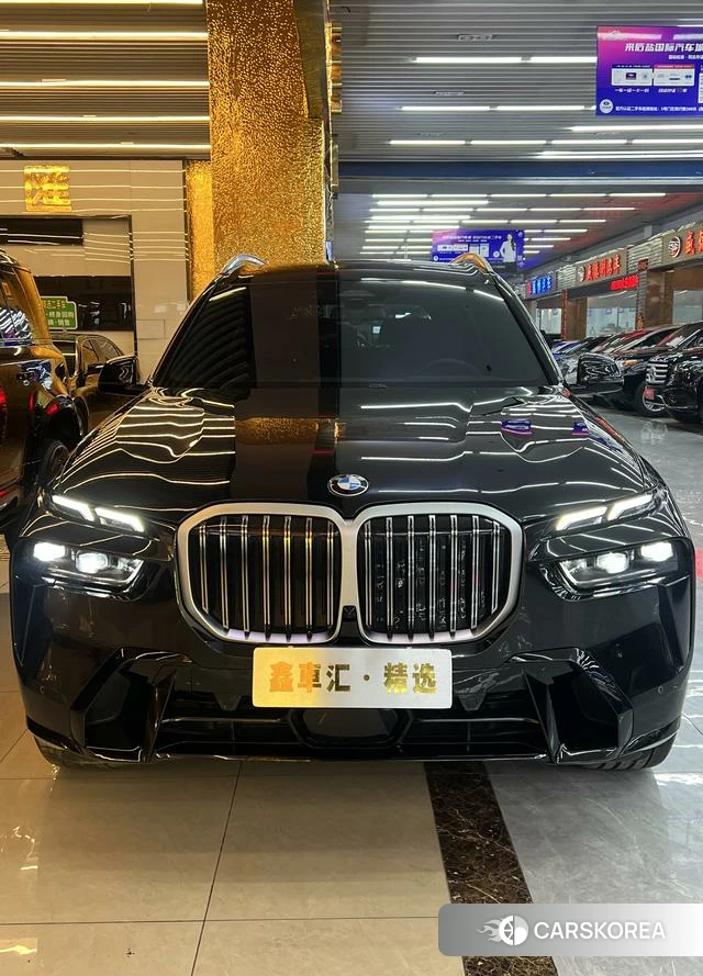 BMW X7 2024 Черный из Китая, фото 6
