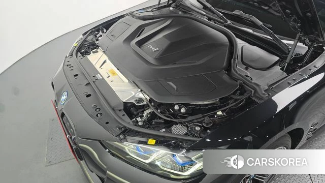 BMW i4 id 4442148 из Кореи 16