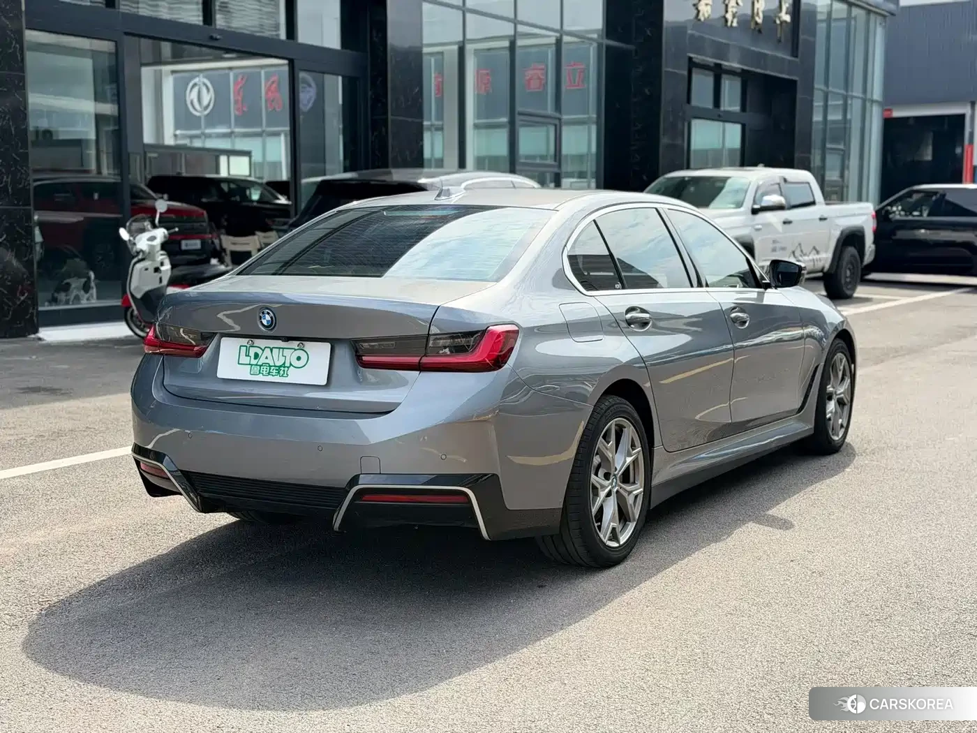 BMW i3 2023 Silver/gray из Китая, фото 6