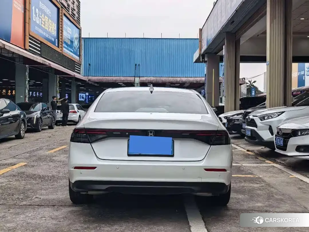 Honda Accord 2023 Белый из Китая, фото 6