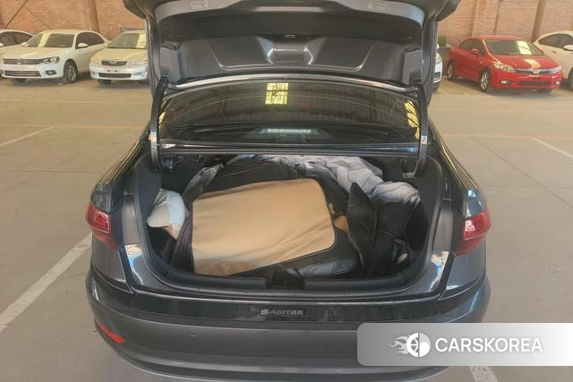 Volkswagen Sagitar id 4271202 из Китая 13