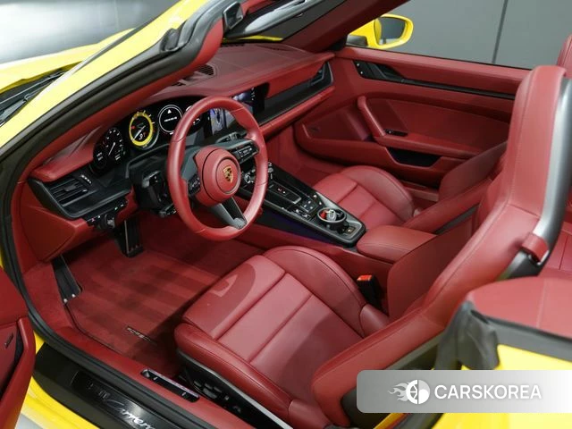 Porsche 911(992) id 4613039 из Кореи 16