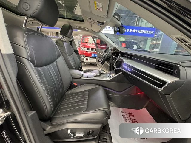Audi A6L id 4365635 из Китая 27