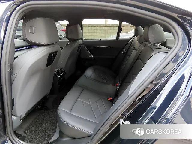 BMW 5 Series (G60) id 3689534 из Кореи 16