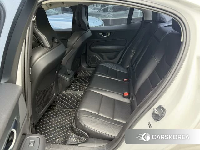 Volvo S60 2021 Белый из Китая, фото 6