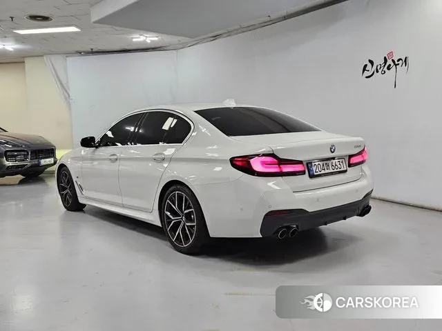 BMW 5 Series (G30) id 3366739 из Кореи 16