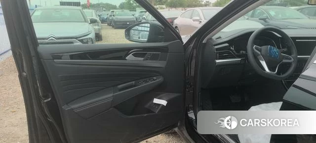 Volkswagen Passat PHEV id 4260136 из Китая 11
