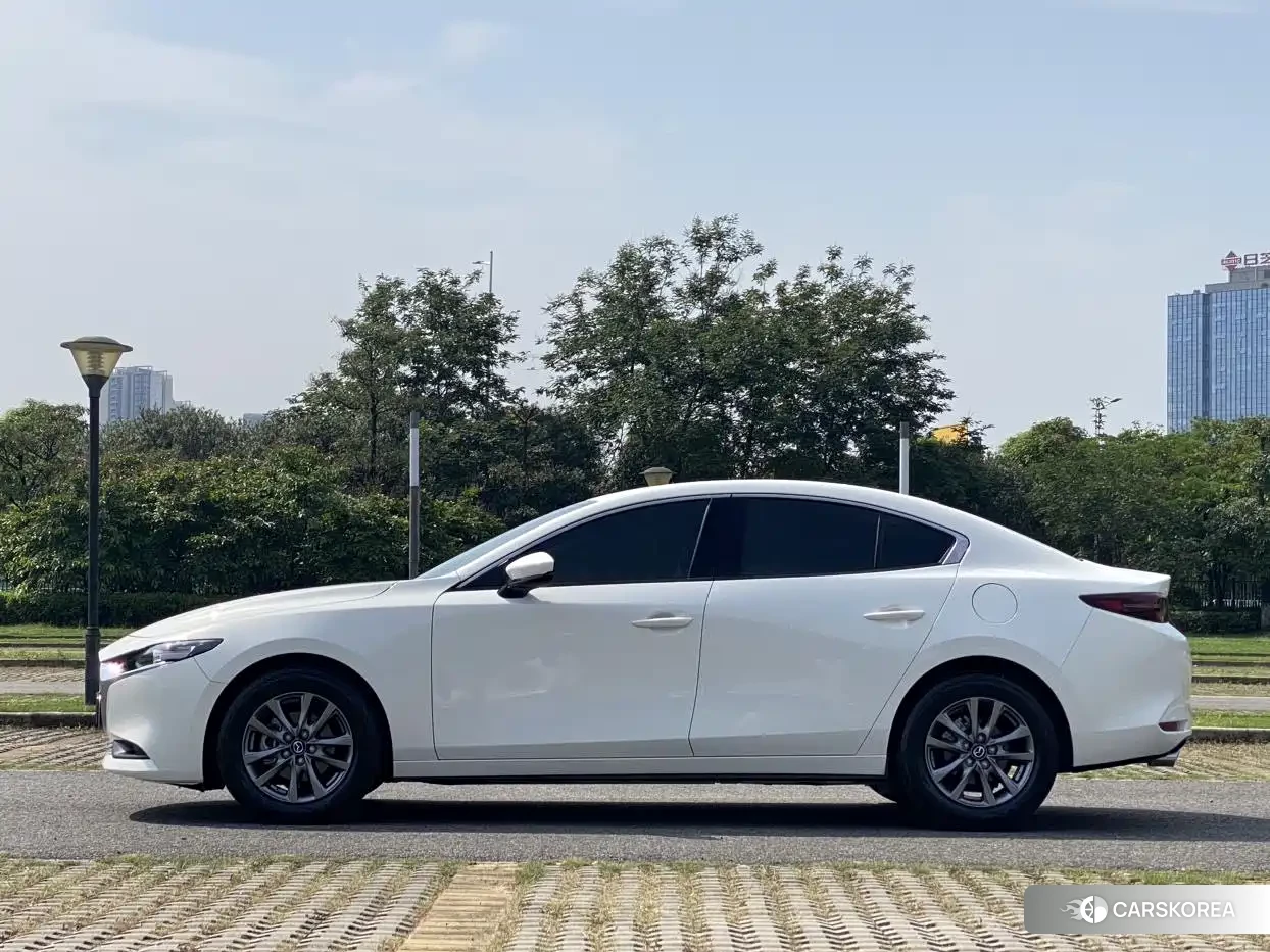 Mazda 3 id 4655148 из Китая 9