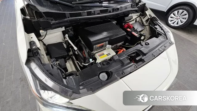 Nissan Leaf (ZE1) id 3651540 из Кореи 16