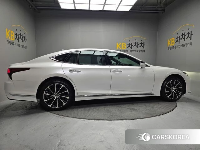 Lexus LS500h 5th generation id 4640942 из Кореи 16