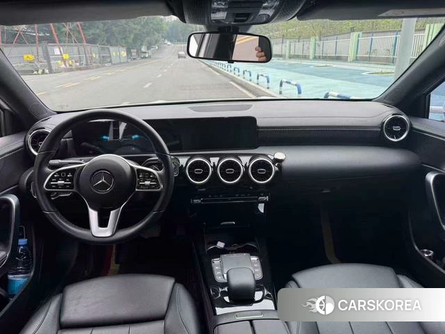 Mercedes-Benz Class A 2022 Белый из Китая, фото 6
