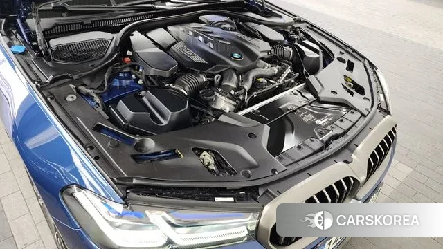 BMW 5 Series (G30) id 3598163 из Кореи 16