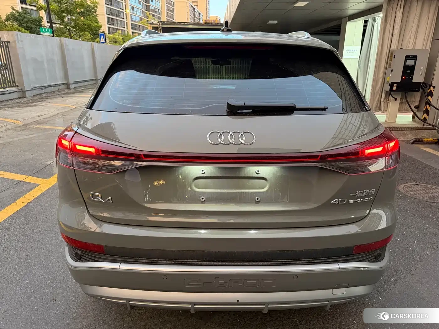 Audi Q4 e-tron 2024 Silver/gray из Китая, фото 6