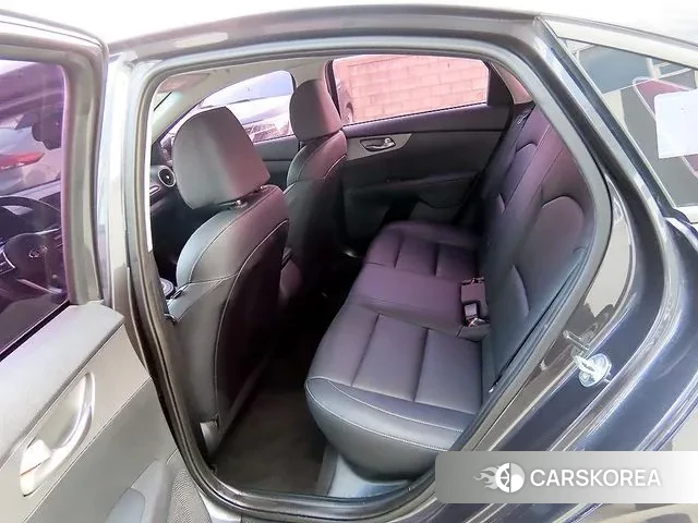 Kia Come New K3 id 3778282 из Кореи 13