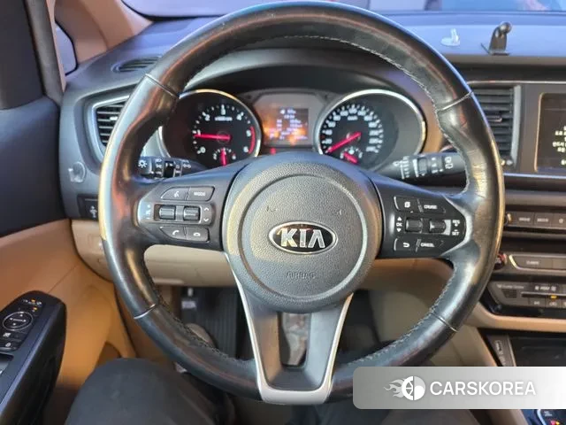 Kia The New Carnival id 3484680 из Кореи 8