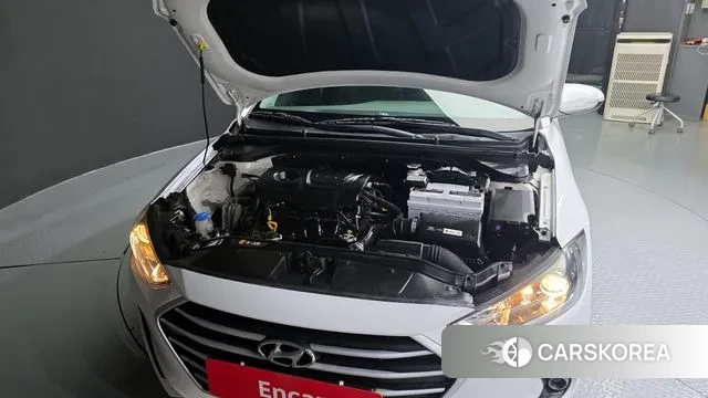 Hyundai Avante AD id 3386350 из Кореи 16