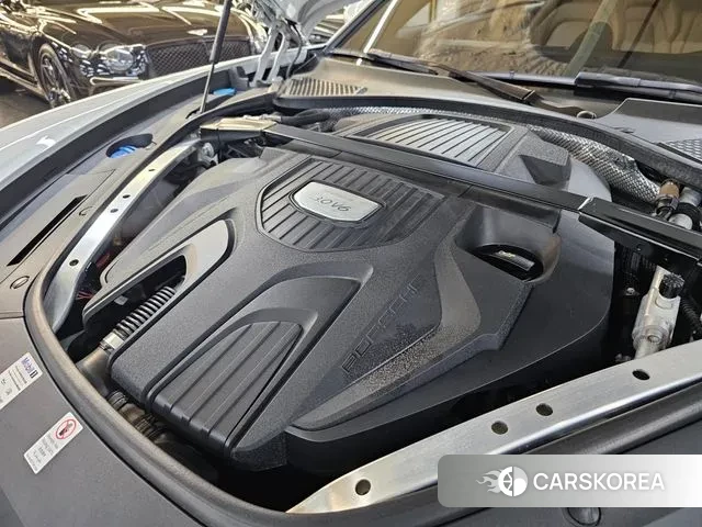 Porsche Panamera (971) id 3391808 из Кореи 16