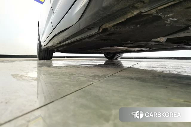 Audi A6L id 3945078 из Китая 13