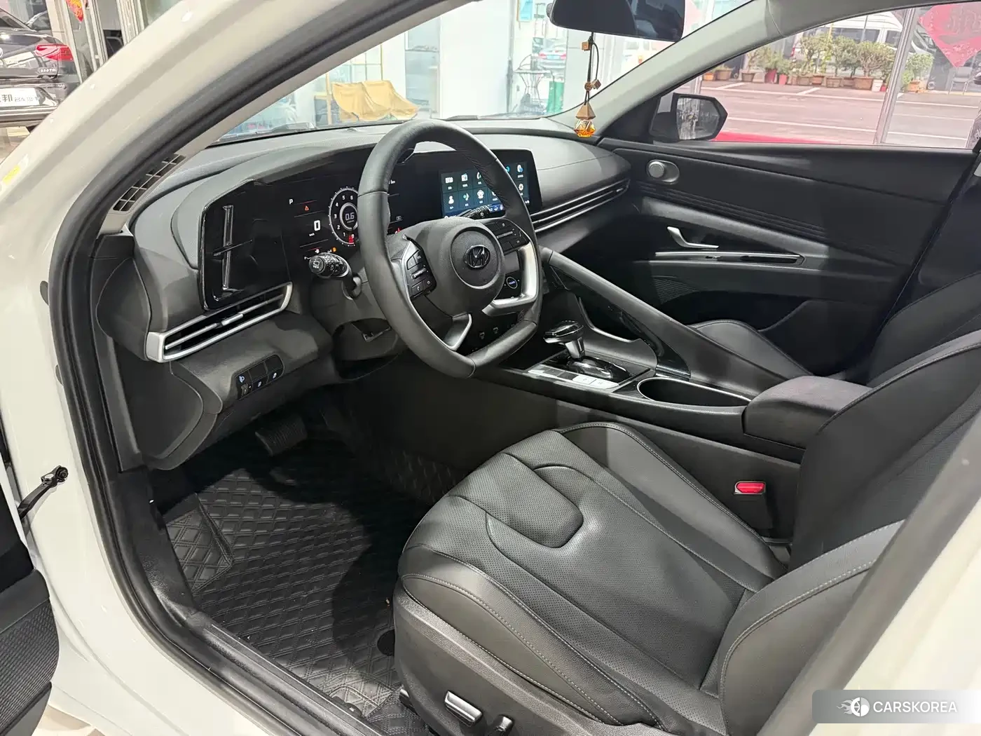 Hyundai Elantra 2022 Белый из Китая, фото 6