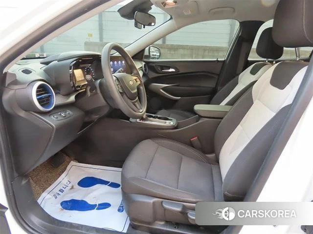 Chevrolet (GM Daewoo) Trax Crossover 2023 Белый из Кореи, фото 6