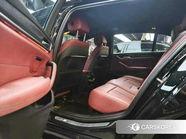 BMW 5 series 2021 Черный из Китая, фото 6