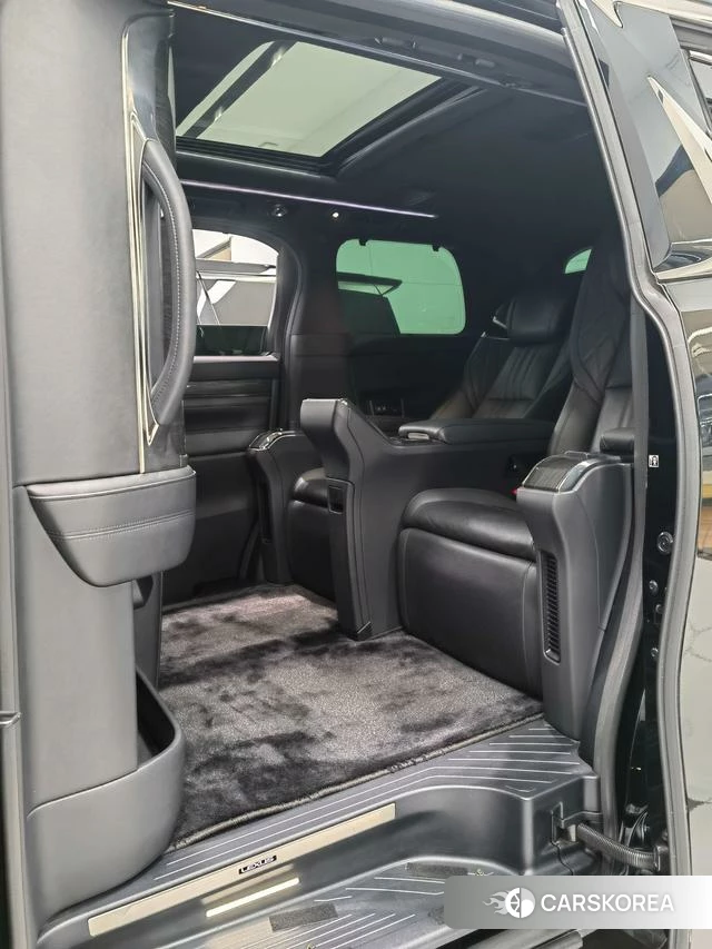 Lexus LM id 4278586 из Китая 9