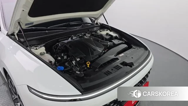 Hyundai Grandeur (GN7) id 3131792 из Кореи 16