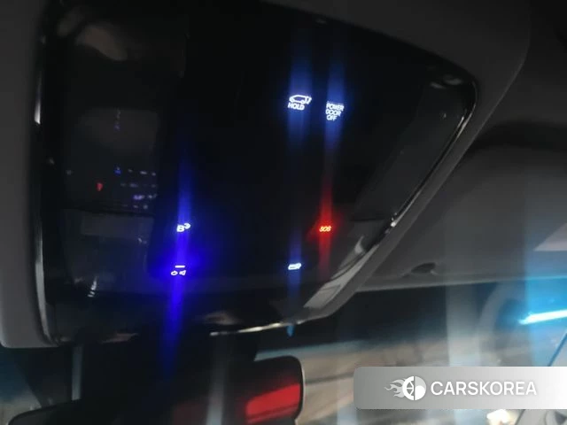 Hyundai Staria 2023 Белый из Кореи, фото 6