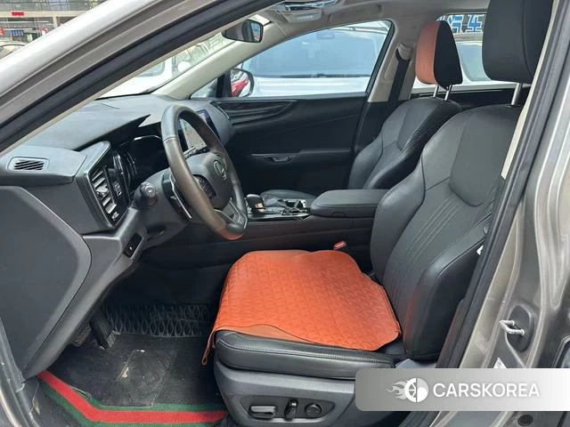 Lexus NX id 4291299 из Китая 9
